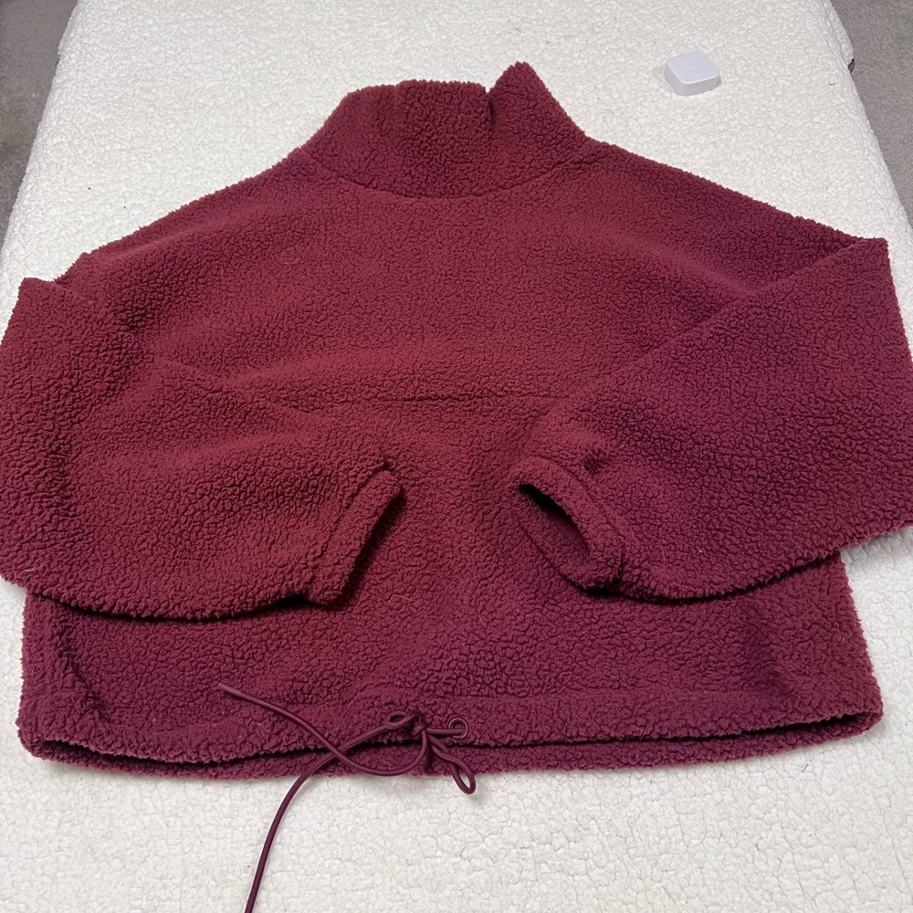 Old Navy Scarlet Oak Fleece/ Sherpa Sweatshirt xL tall( not xxl tall)